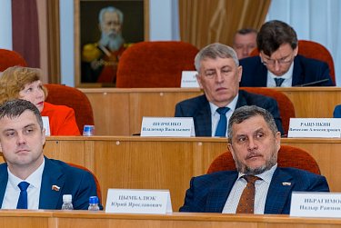 Депутаты приняли в первом чтении бюджет Оренбуржья 